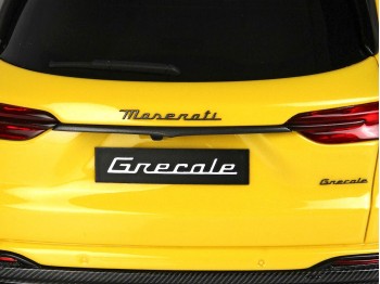 Maserati Grecale BBR Models 1/18 P18220A Modenese Yellow with display case